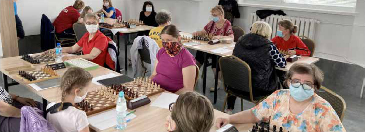 Kobiety grające w szachy
